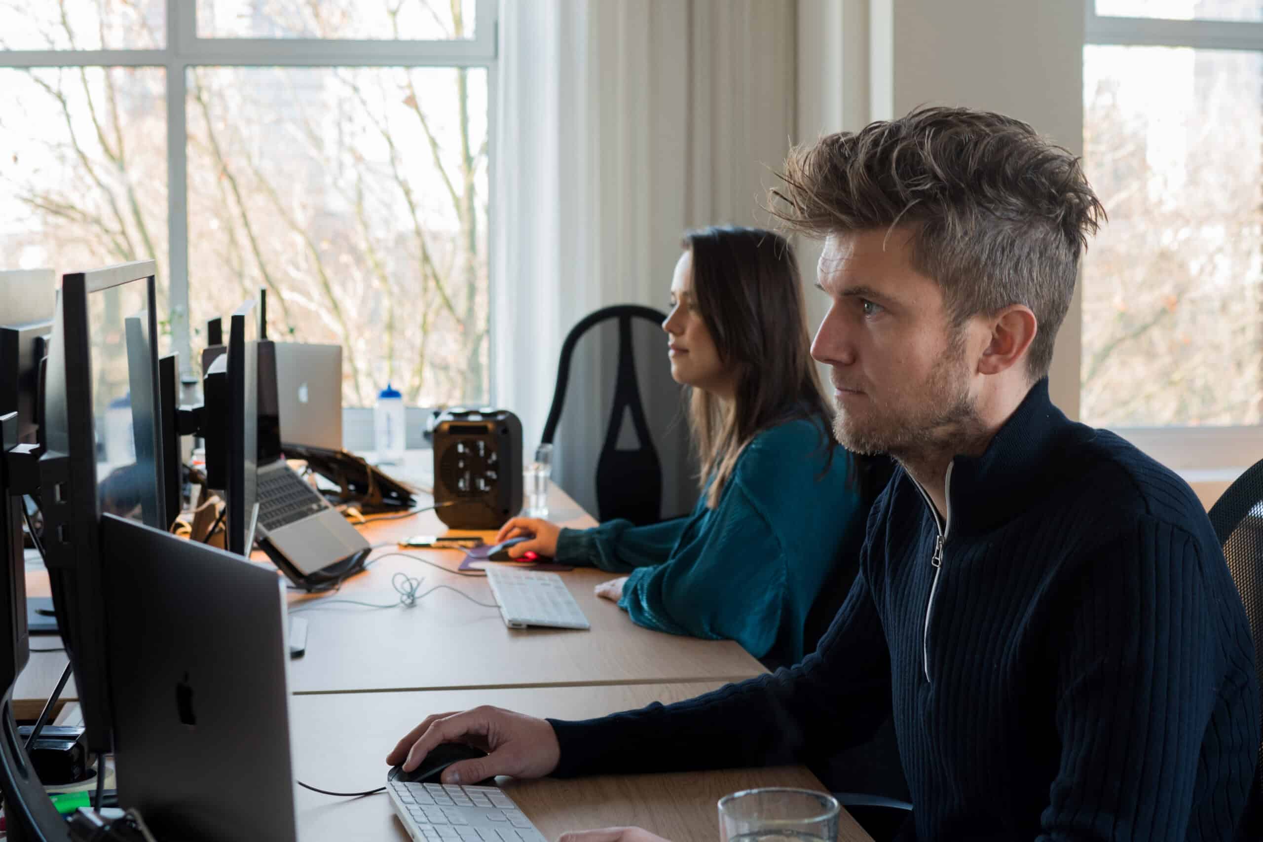 3 manieren om minder afhankelijk te worden van wervingsbureaus